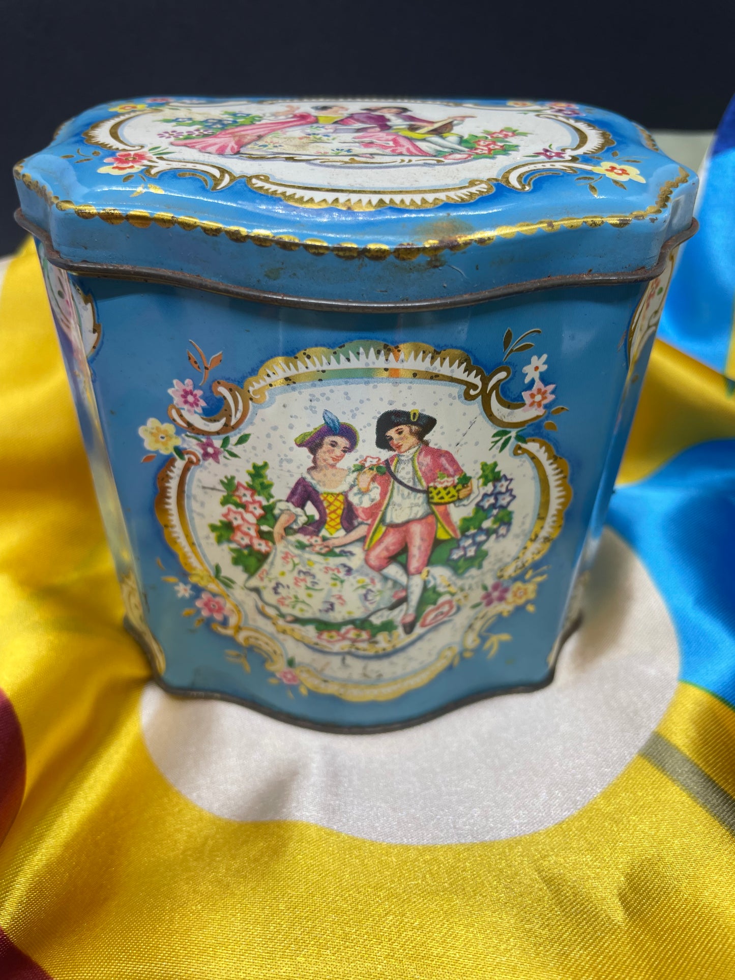 RARE* 1950’s WRIGHT BISCUIT TIN
