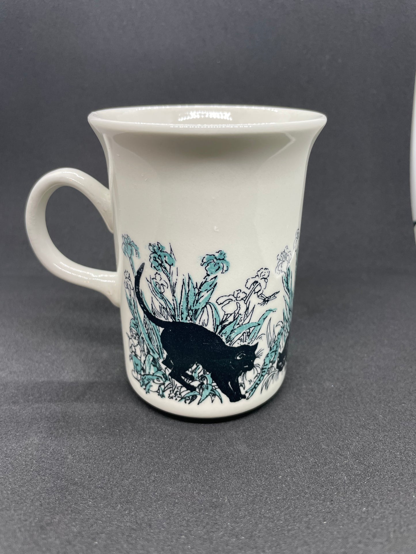 CHURCHILL ENGLAND “black cats in flower garden with gnome”