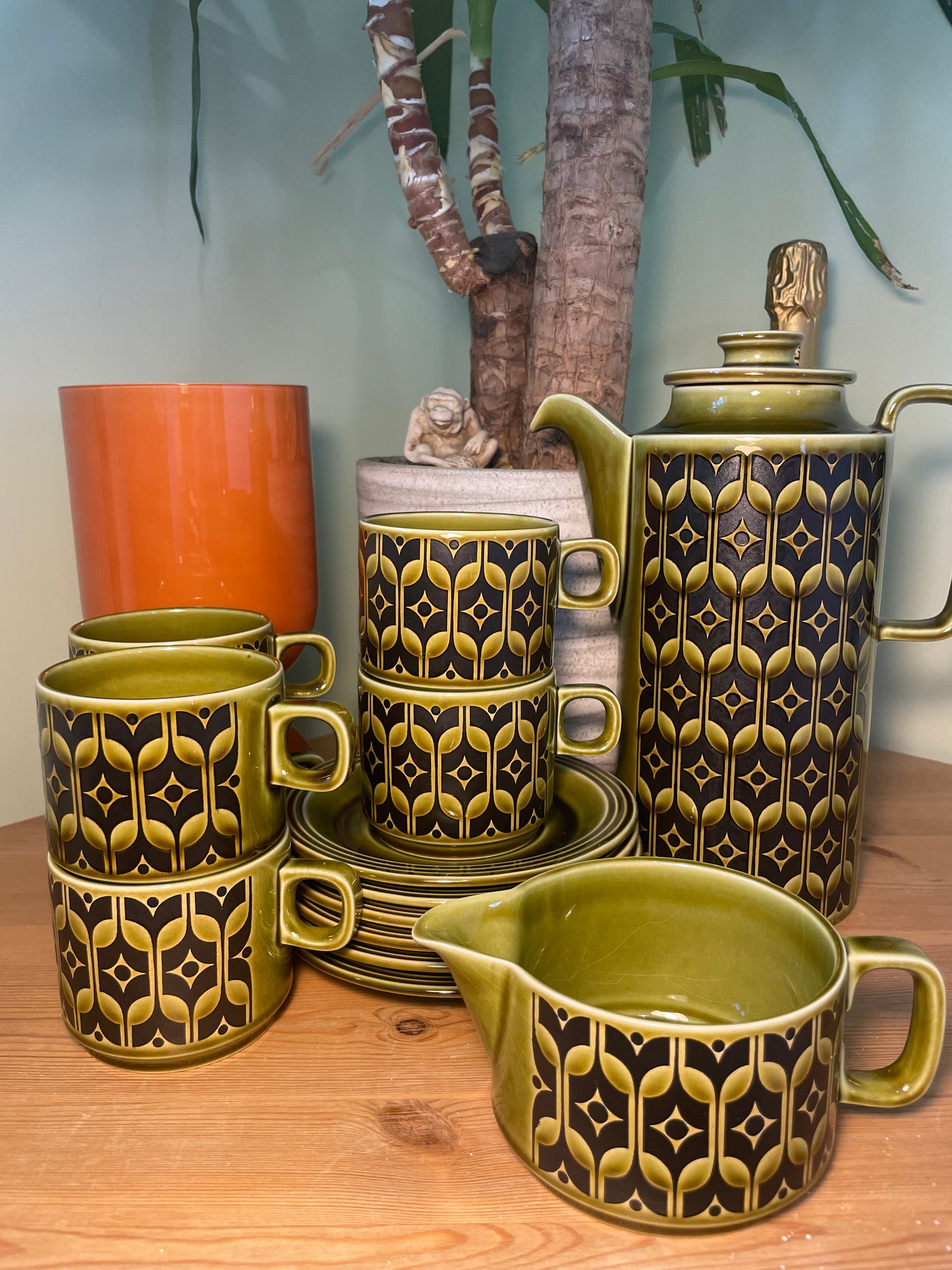 1972 HORNSEA POTTEY OLIVE HEIRLOOM SET